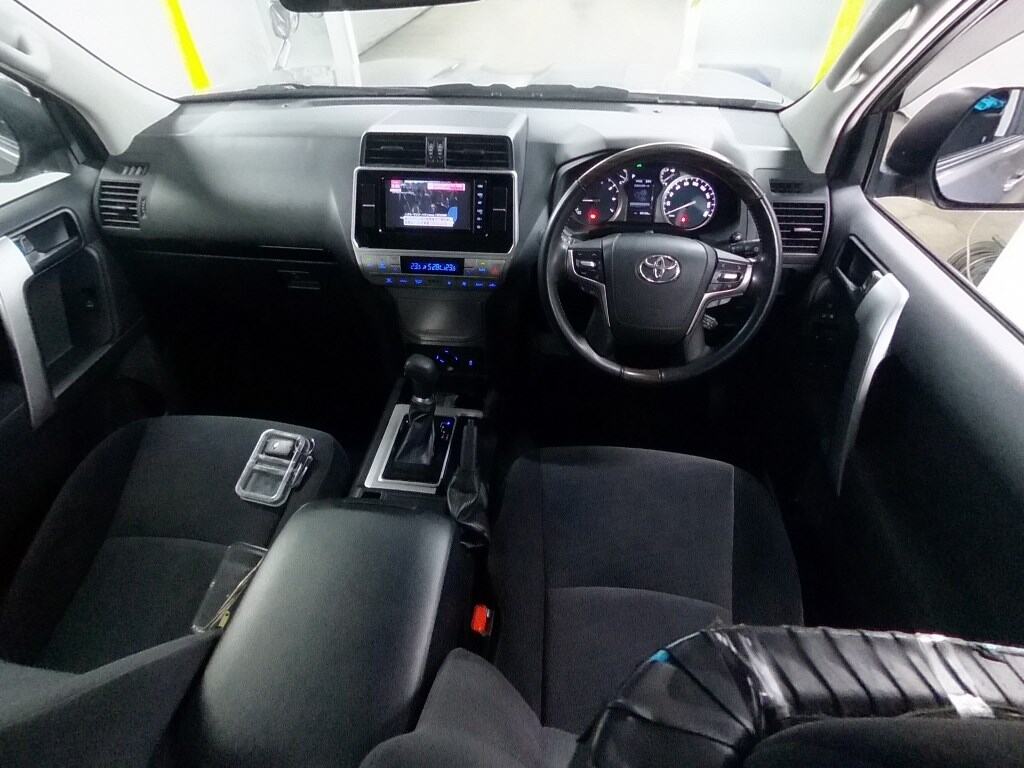 2023 TOYOTA LAND CRUISER PRADO TX photo 3