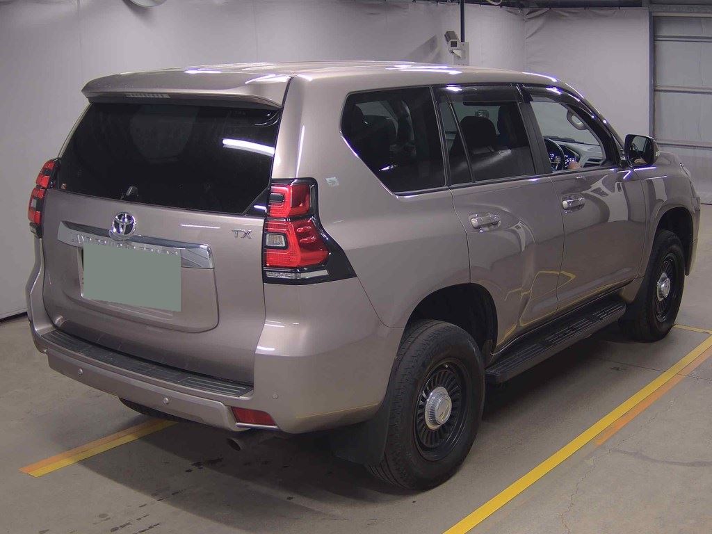 2023 TOYOTA LAND CRUISER PRADO TX photo 5
