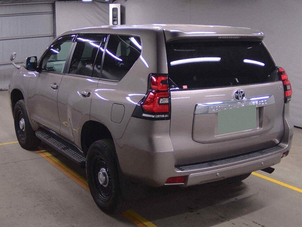2023 TOYOTA LAND CRUISER PRADO TX photo 2