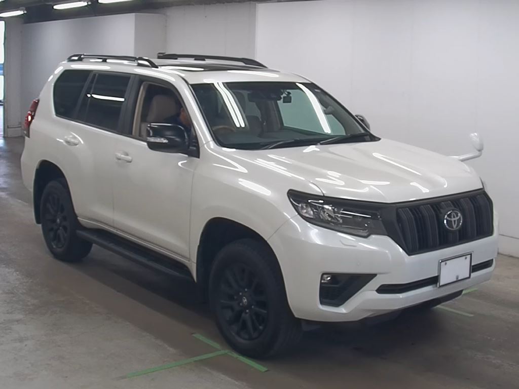 2023 TOYOTA LAND CRUISER PRADO TX L PACKAGE･MATT BLACK EDITION
