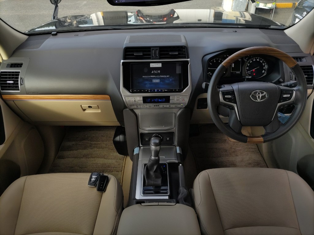 2023 TOYOTA LAND CRUISER PRADO TX L PACKAGE photo 3