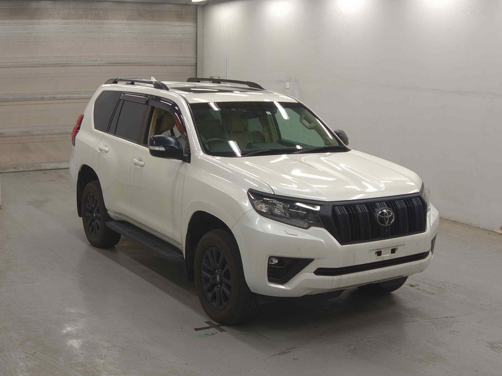 2023 TOYOTA LAND CRUISER PRADO TX L PACKAGE･MATT BLACK EDITION
