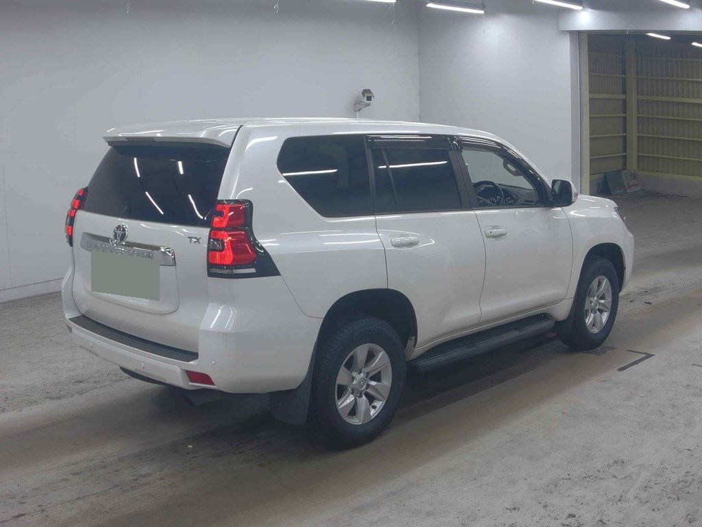 2022 TOYOTA LAND CRUISER PRADO TX photo 5