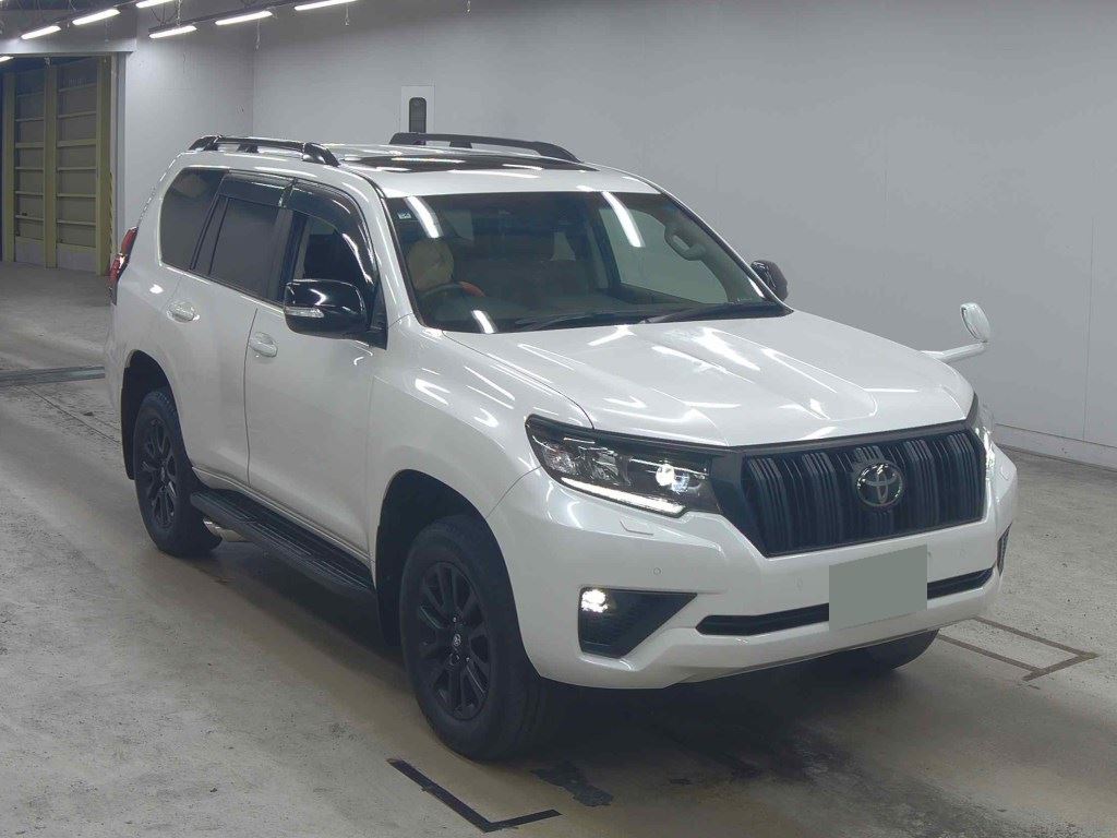 2024 TOYOTA LAND CRUISER ZX photo 2