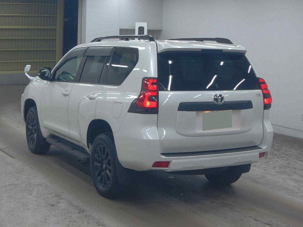 2024 TOYOTA LAND CRUISER ZX photo 3