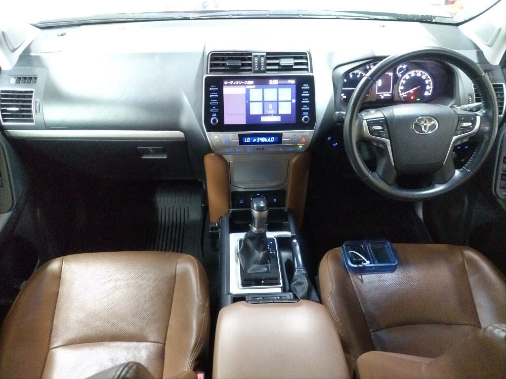 2021 TOYOTA LAND CRUISER PRADO TX L PACKAGE 70TH ANNIVERSARY LIMITED photo 3