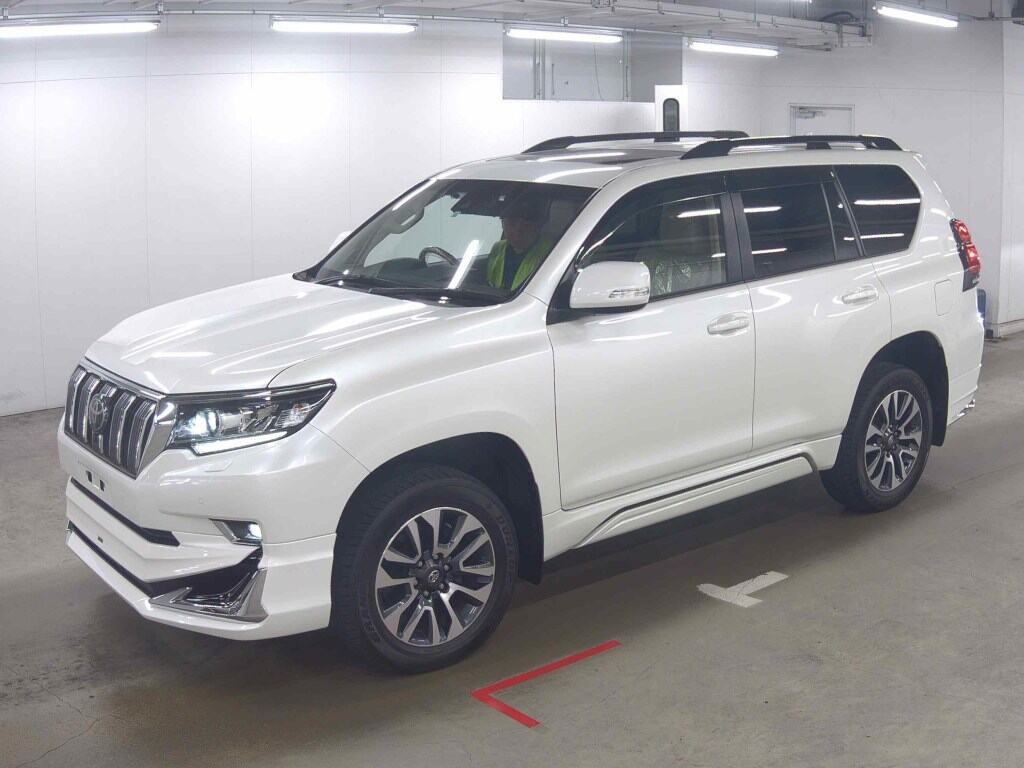 2022 TOYOTA LAND CRUISER PRADO TX L PACKAGE photo 4
