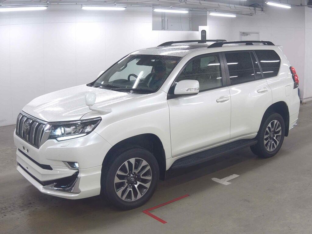 2022 TOYOTA LAND CRUISER PRADO TX L PACKAGE photo 4