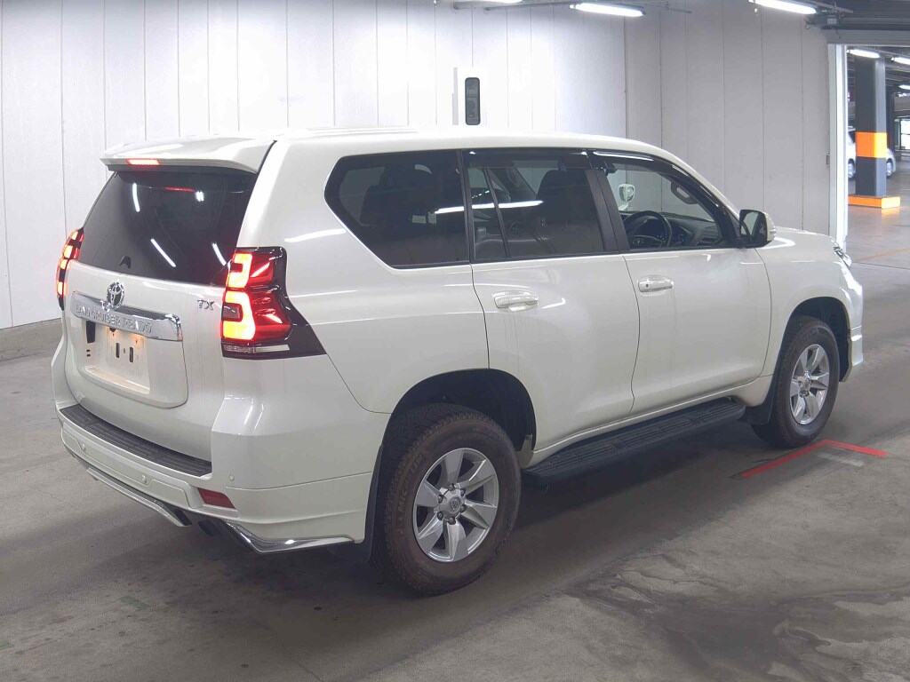 2022 TOYOTA LAND CRUISER PRADO TX L PACKAGE photo 5