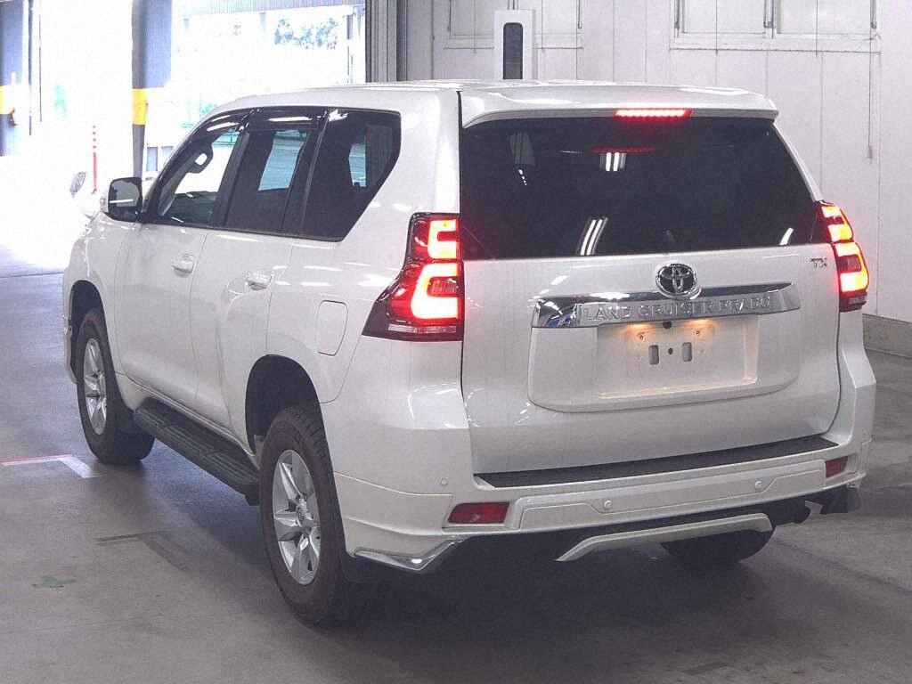 2022 TOYOTA LAND CRUISER PRADO TX L PACKAGE photo 2
