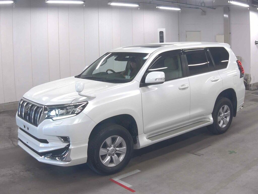 2021 TOYOTA LAND CRUISER PRADO TX photo 4