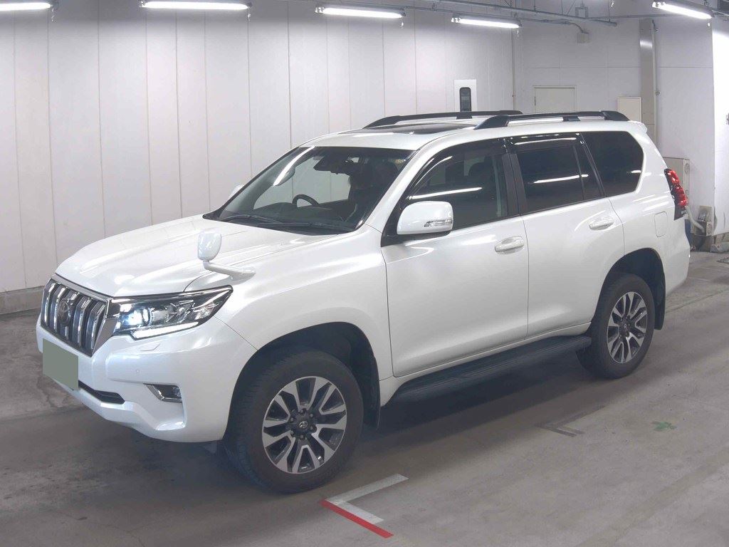 2022 TOYOTA LAND CRUISER PRADO TX L PACKAGE photo 4