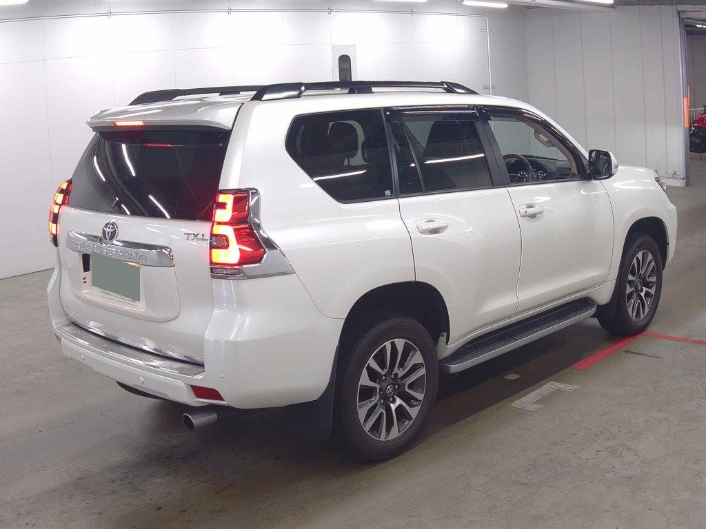 2022 TOYOTA LAND CRUISER PRADO TX L PACKAGE photo 5