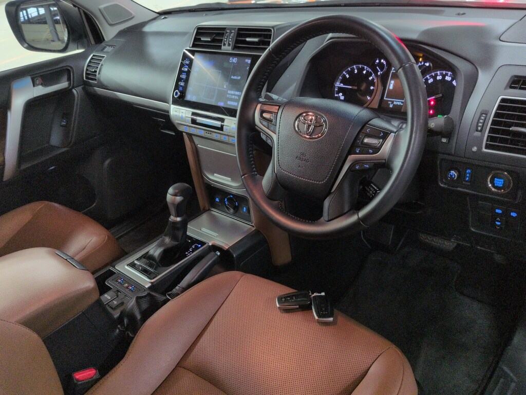 2022 TOYOTA LAND CRUISER PRADO TX L PACKAGE 70TH ANNIVERSARY LIMITED photo 3