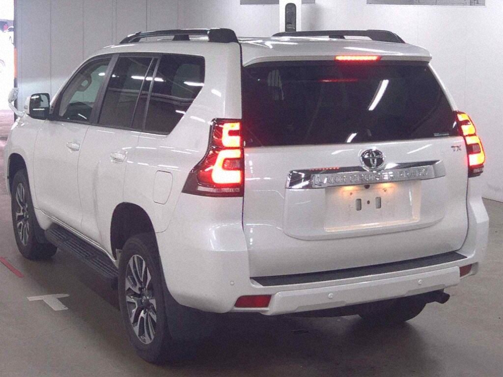 2023 TOYOTA LAND CRUISER PRADO TX L PACKAGE photo 2