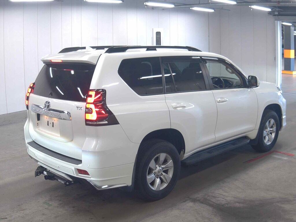 2022 TOYOTA LAND CRUISER PRADO TX L PACKAGE photo 5
