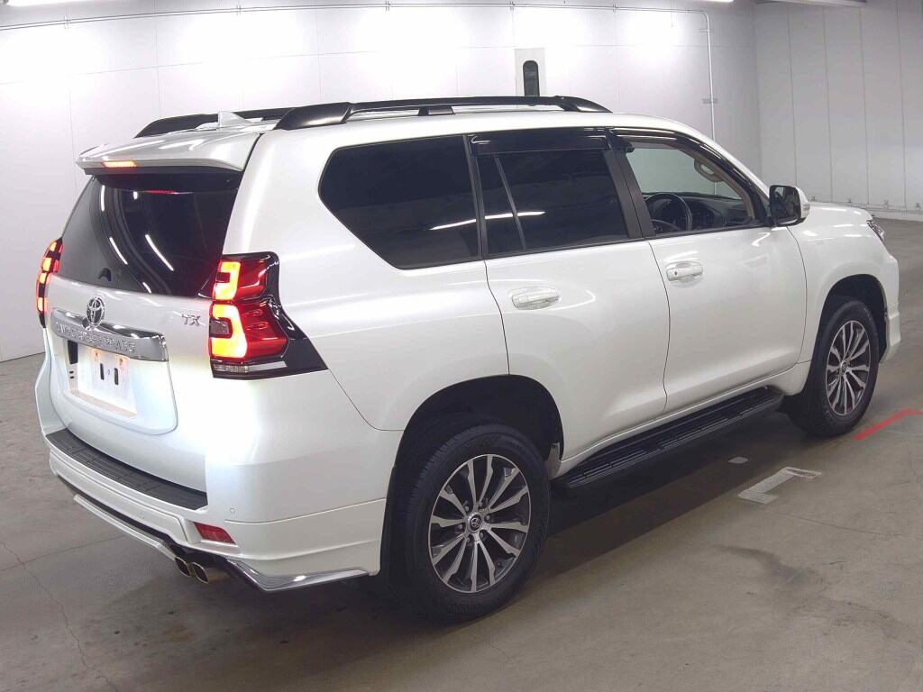 2021 TOYOTA LAND CRUISER PRADO TX L PACKAGE photo 5