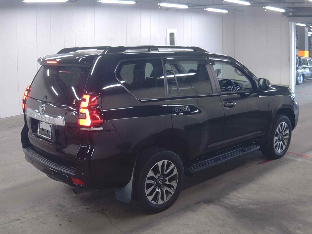 2022 TOYOTA LAND CRUISER PRADO TX L PACKAGE photo 5