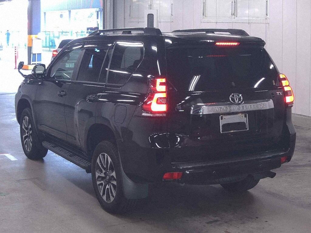 2022 TOYOTA LAND CRUISER PRADO TX L PACKAGE photo 2