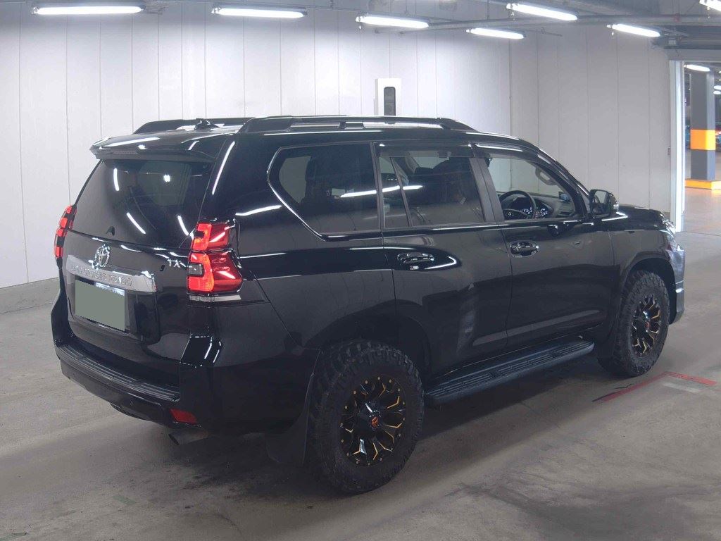 2021 TOYOTA LAND CRUISER PRADO TX photo 5