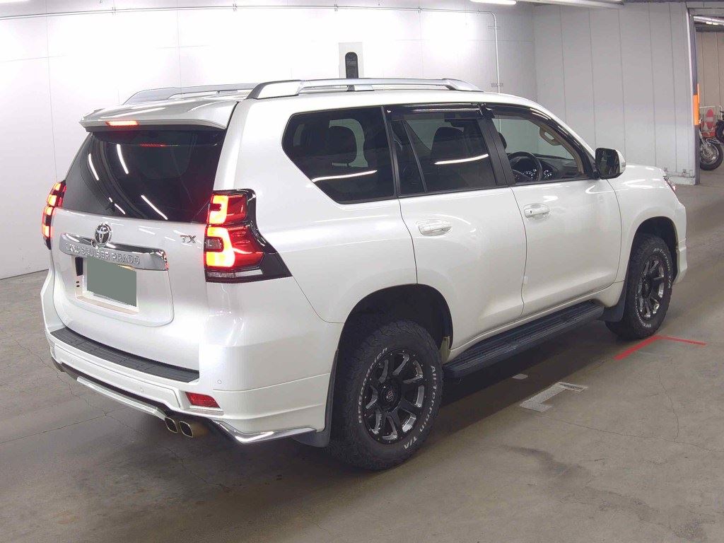 2021 TOYOTA LAND CRUISER PRADO TX L PACKAGE photo 5