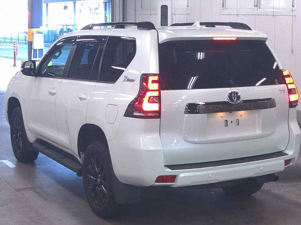 2021 TOYOTA LAND CRUISER PRADO TX L PACKAGE 70TH ANNIVERSARY LIMITED photo 2