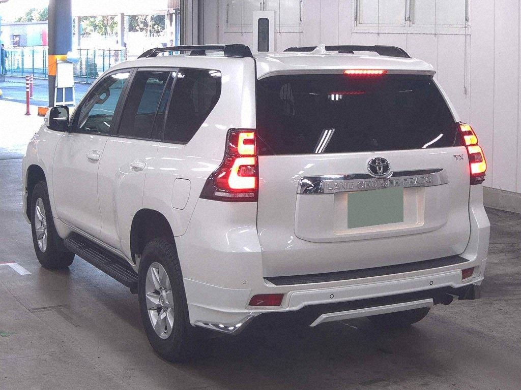 2021 TOYOTA LAND CRUISER PRADO TX L PACKAGE photo 2