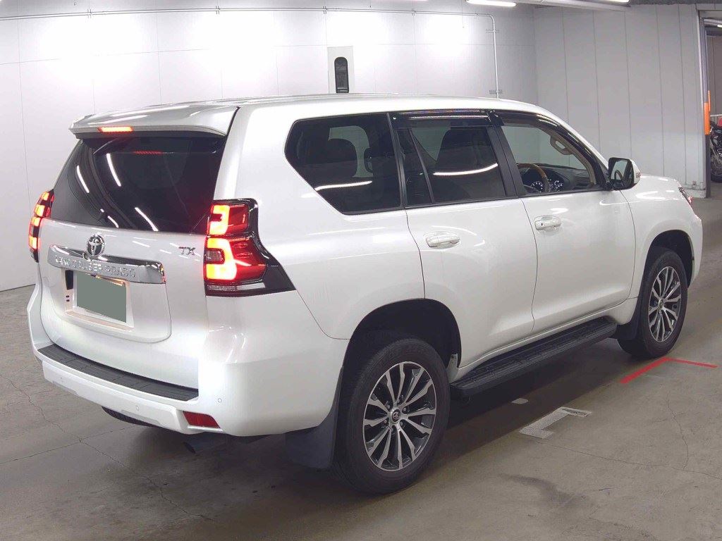 2021 TOYOTA LAND CRUISER PRADO TX L PACKAGE photo 5