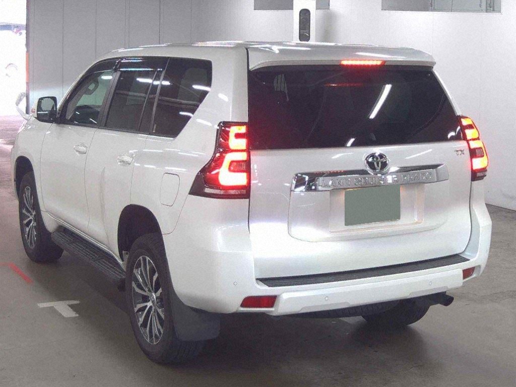 2021 TOYOTA LAND CRUISER PRADO TX L PACKAGE photo 2