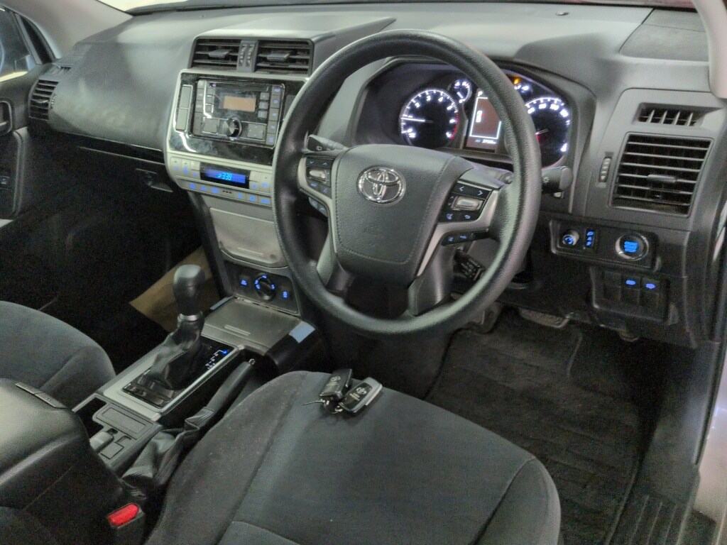 2021 TOYOTA LAND CRUISER PRADO TX photo 3