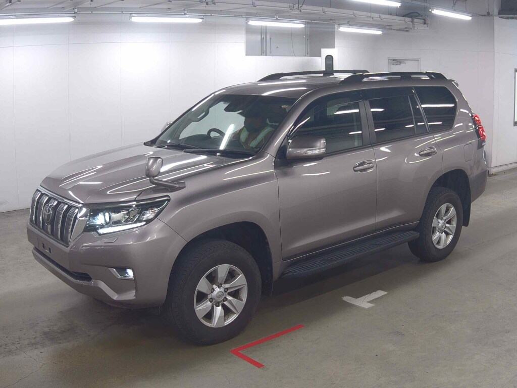 2021 TOYOTA LAND CRUISER PRADO TX photo 4