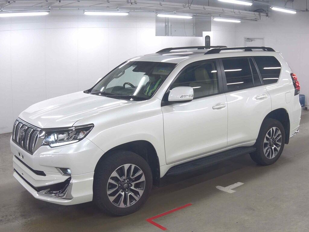 2023 TOYOTA LAND CRUISER PRADO TX L PACKAGE photo 4