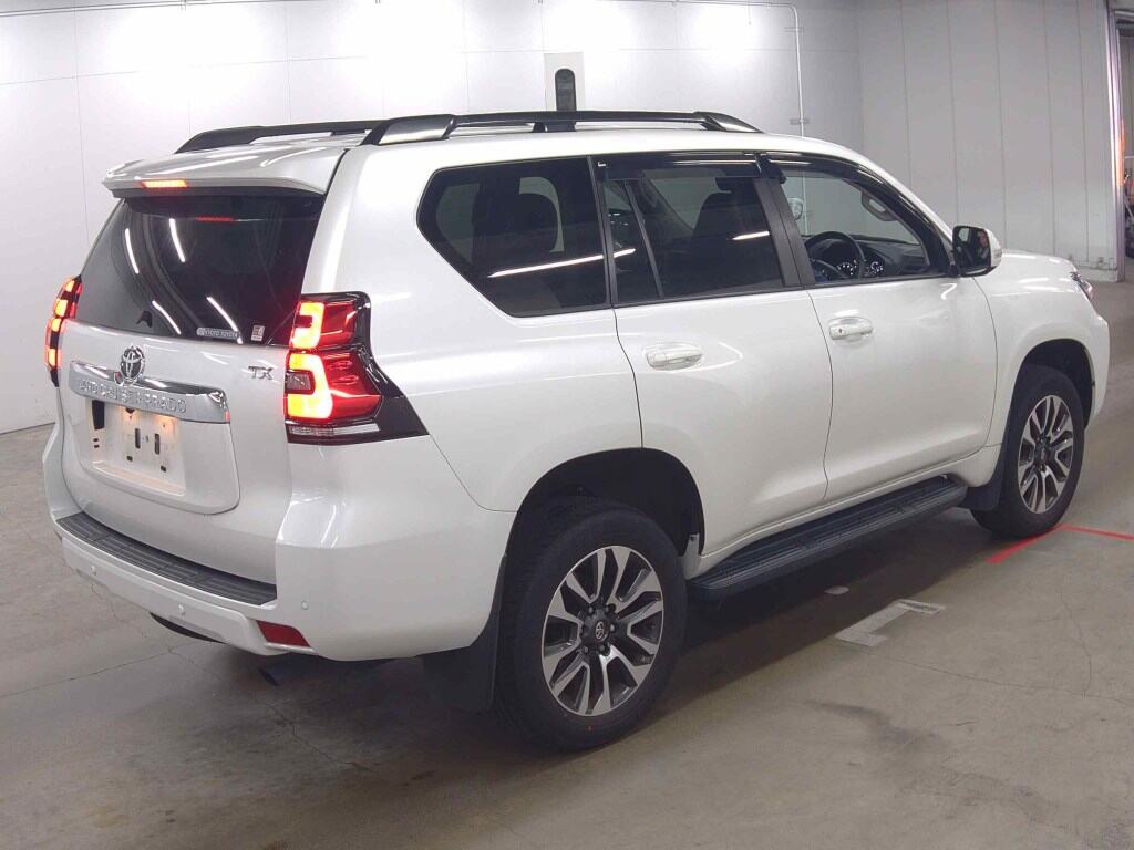 2022 TOYOTA LAND CRUISER PRADO TX L PACKAGE photo 5