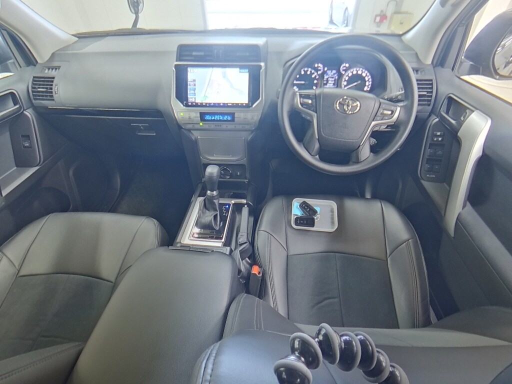 2022 TOYOTA LAND CRUISER PRADO TX photo 3