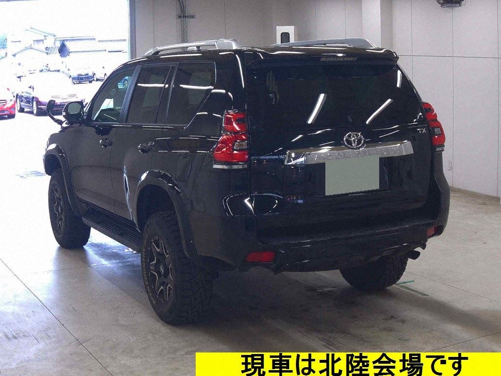2022 TOYOTA LAND CRUISER PRADO TX photo 2
