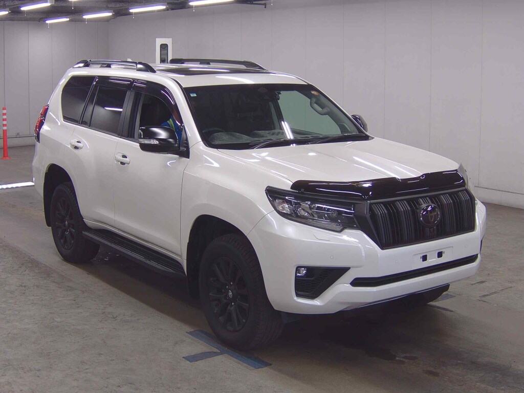 2023 TOYOTA LAND CRUISER PRADO TX L PACKAGE･MATT BLACK EDITION