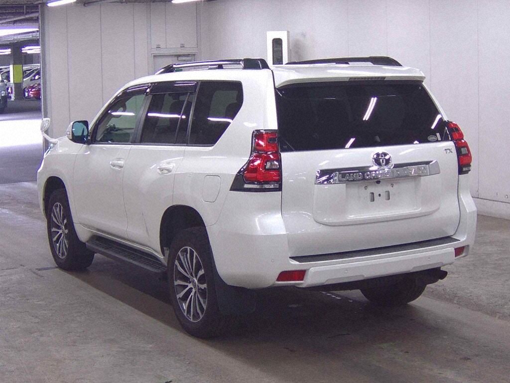 2021 TOYOTA LAND CRUISER PRADO TX L PACKAGE photo 4