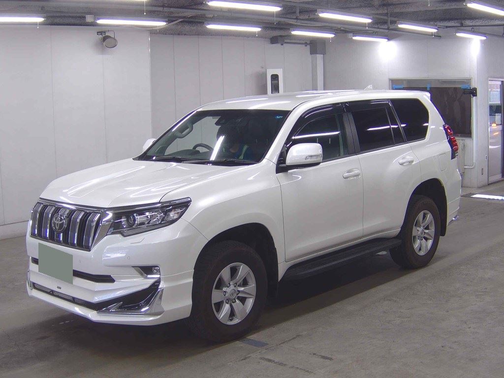 2023 TOYOTA LAND CRUISER PRADO TX L PACKAGE photo 4
