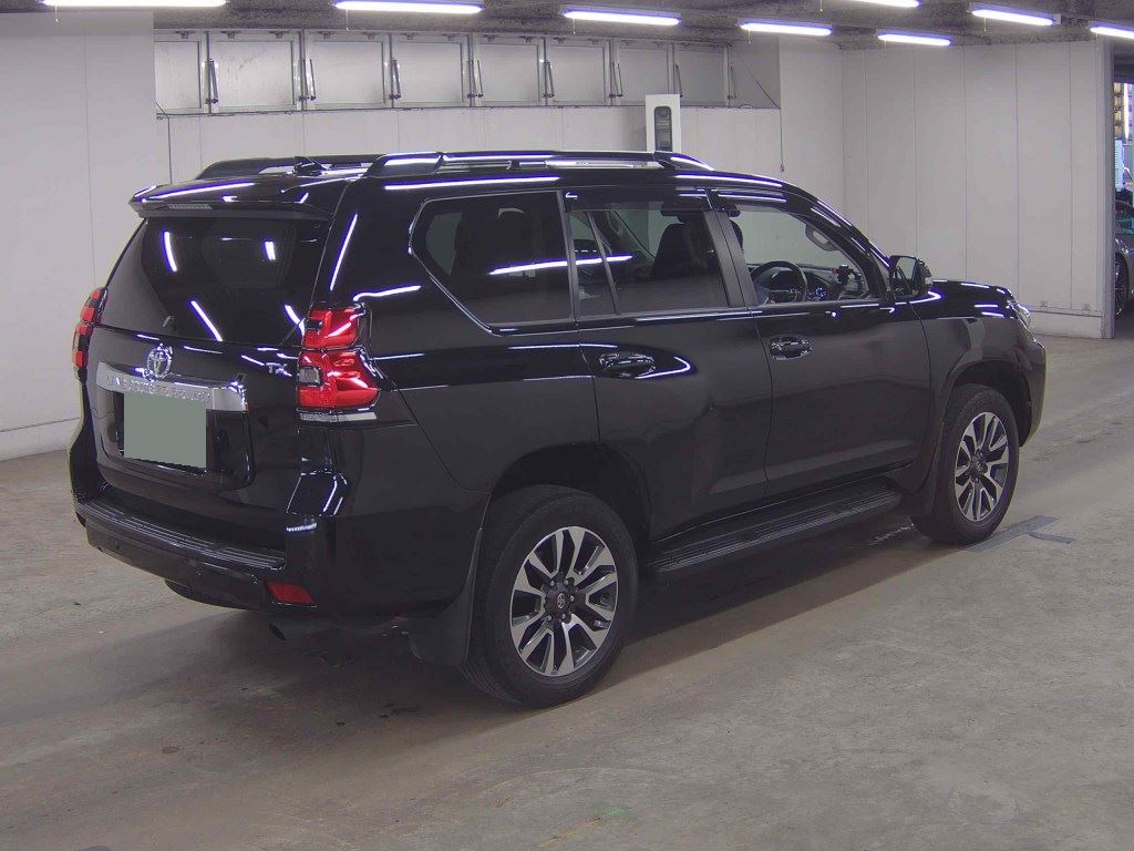 2022 TOYOTA LAND CRUISER PRADO TX L PACKAGE photo 5