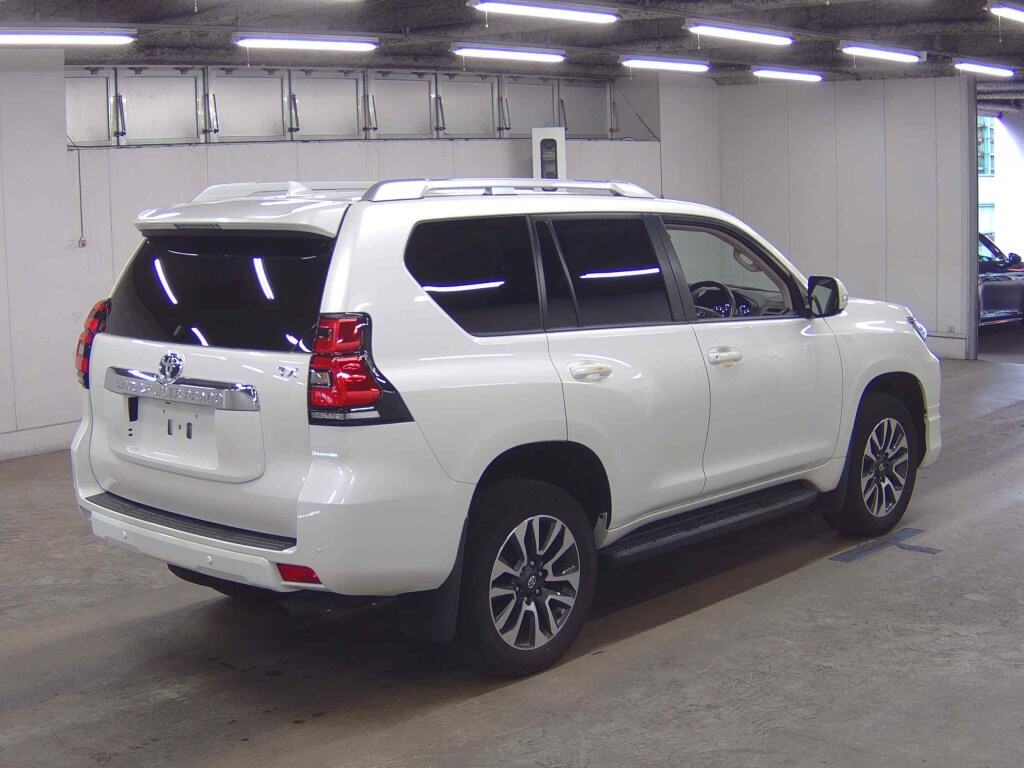 2022 TOYOTA LAND CRUISER PRADO TX L PACKAGE photo 5