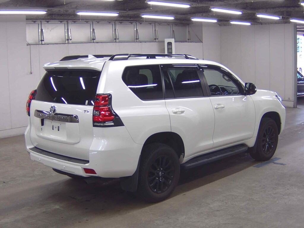 2022 TOYOTA LAND CRUISER PRADO TX L PACKAGE 70TH ANNIVERSARY LIMITED photo 5