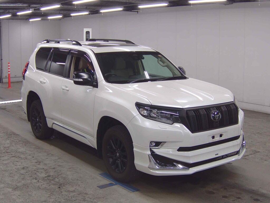 2023 TOYOTA LAND CRUISER PRADO TX L PACKAGE･MATT BLACK EDITION