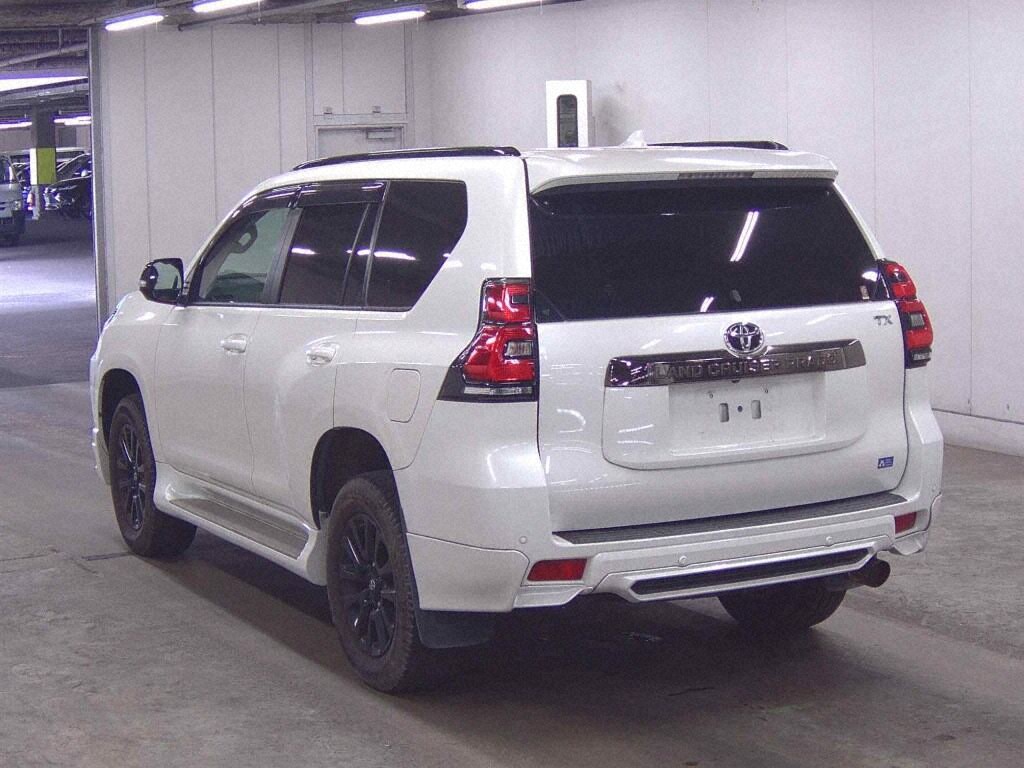 2021 TOYOTA GR86 RZ photo 3