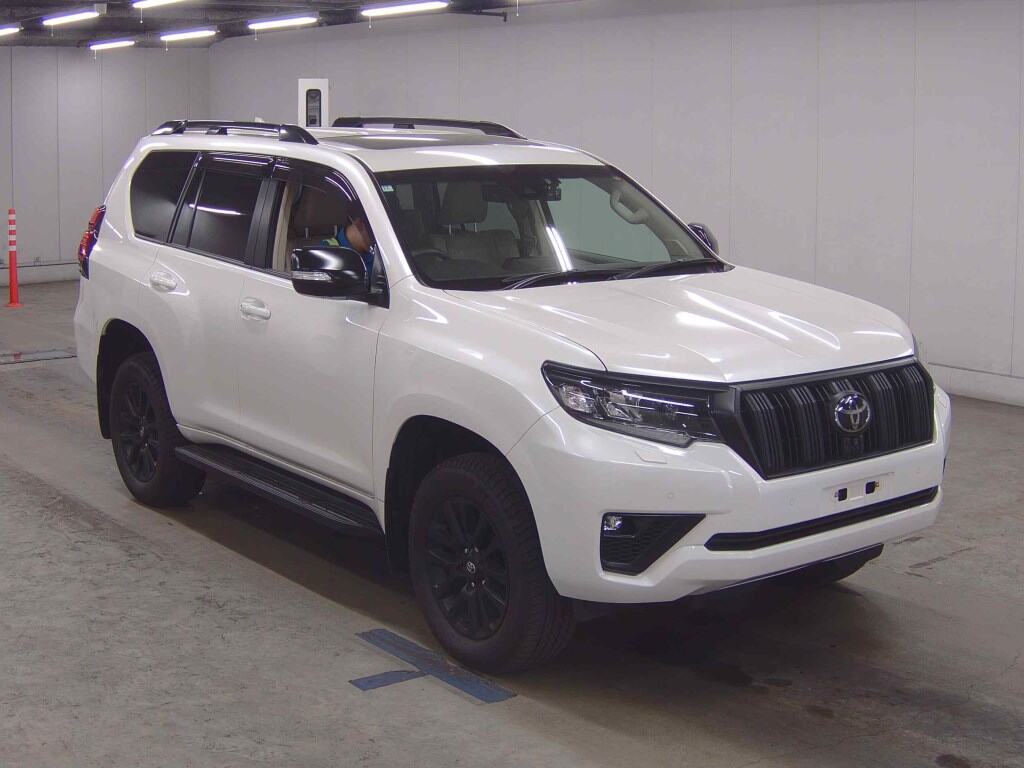 2022 TOYOTA LAND CRUISER PRADO TX L PACKAGE・MATT BLACK EDITION