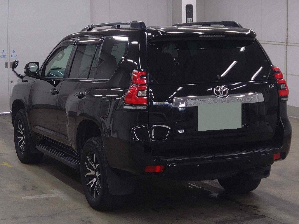2023 TOYOTA LAND CRUISER PRADO TX L PACKAGE photo 2