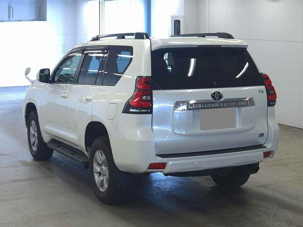 2022 TOYOTA LAND CRUISER PRADO TX photo 2