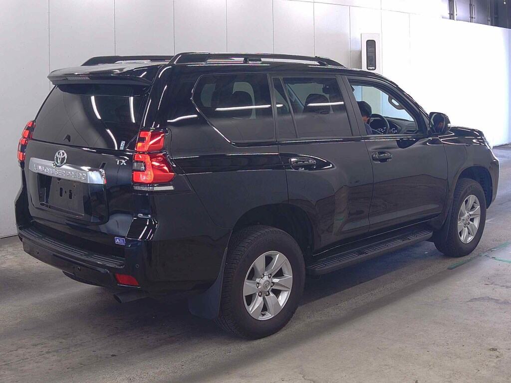 2023 TOYOTA LAND CRUISER PRADO TX photo 5
