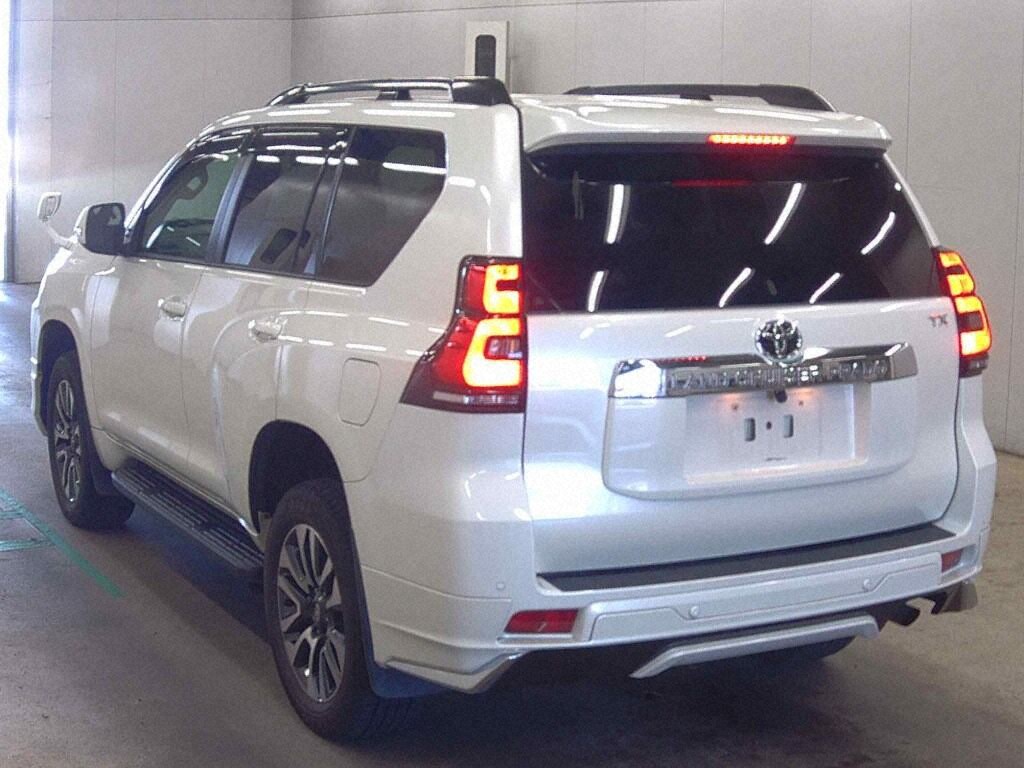 2023 TOYOTA LAND CRUISER PRADO TX L PACKAGE photo 4