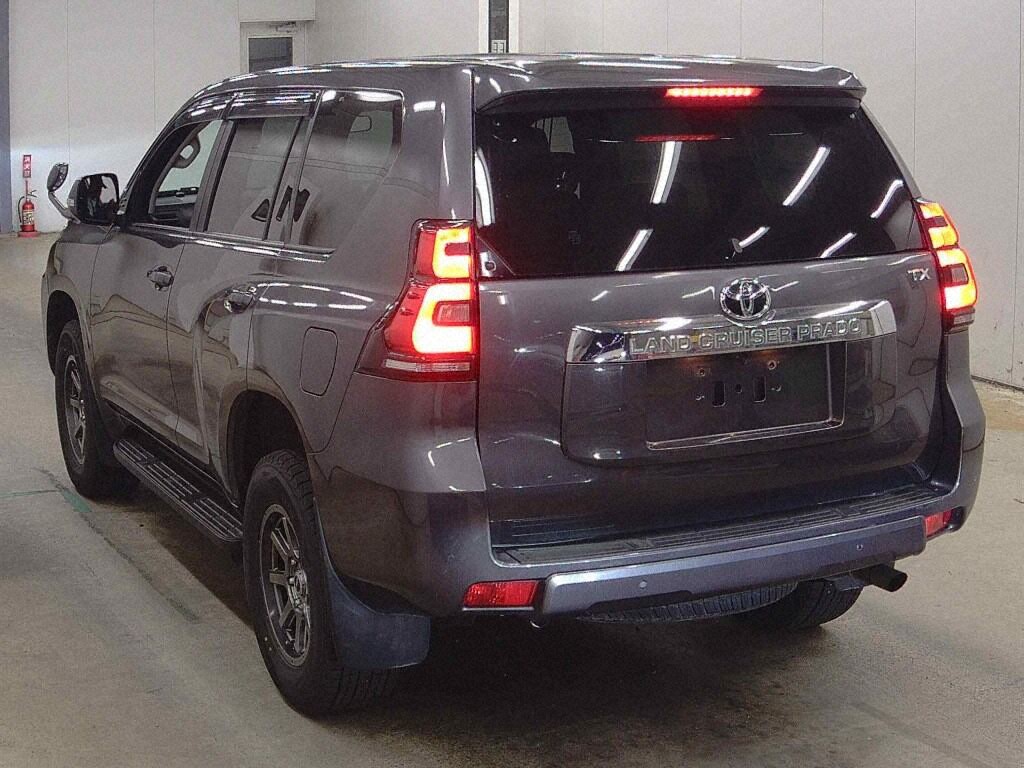 2021 TOYOTA LAND CRUISER PRADO TX photo 4