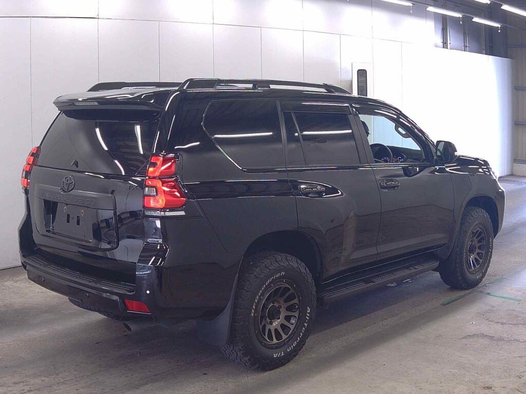 2023 TOYOTA LAND CRUISER PRADO TX photo 5